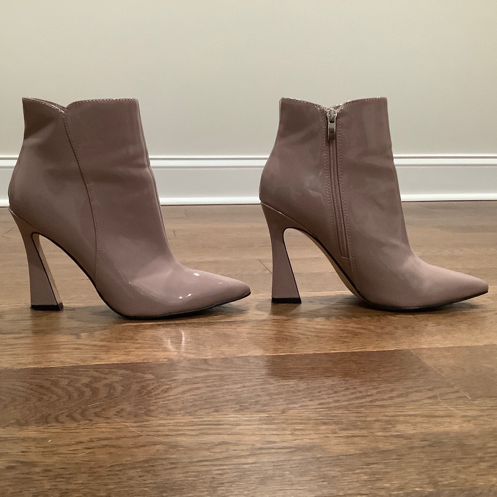 Pink Patent Nine West Torrie Dress Booties. Like new. Worn once. 

Size 9 - Picture 3 of 3